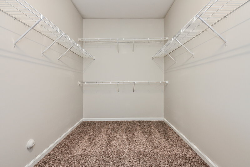 2,140/Mo, 4134 White Kestrel Dr Raleigh, NC 27616 Amenities View