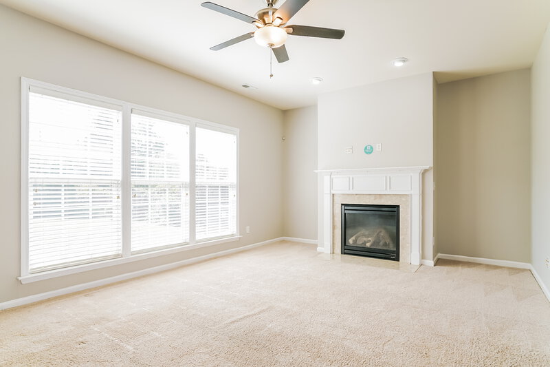 2,200/Mo, 712 Stackhurst Way Wake Forest, NC 27587 Living Room View 2