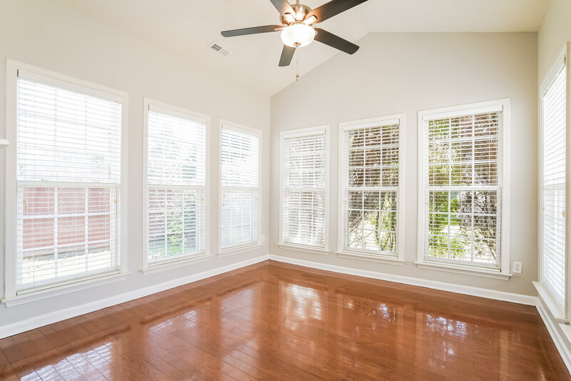 2,200/Mo, 712 Stackhurst Way Wake Forest, NC 27587 Sun Room View