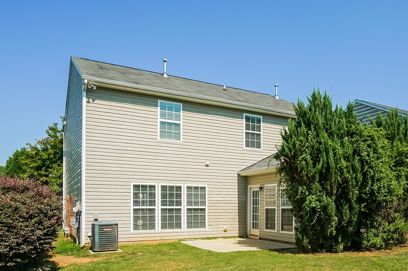 2,200/Mo, 712 Stackhurst Way Wake Forest, NC 27587 Rear View