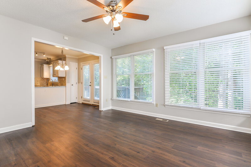 2,250/Mo, 3437 Singleleaf Ln Raleigh, NC 27616 Living Room View