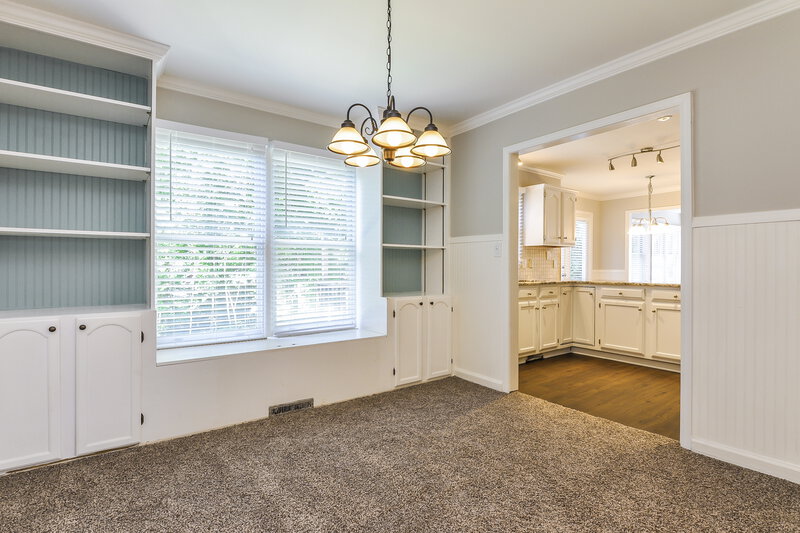 2,250/Mo, 3437 Singleleaf Ln Raleigh, NC 27616 Dining Room View