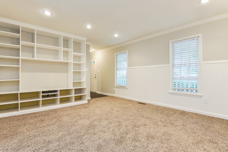 2,250/Mo, 3437 Singleleaf Ln Raleigh, NC 27616 Family Room View 2