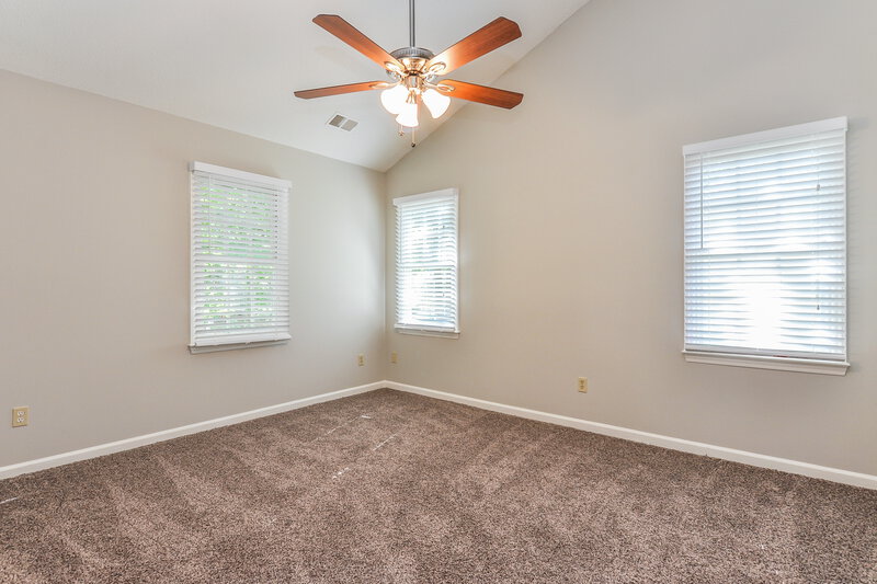 2,250/Mo, 3437 Singleleaf Ln Raleigh, NC 27616 Bedroom View 2