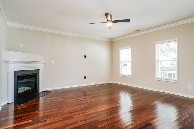 2,075/Mo, 564 Hay River St Garner, NC 27529 Living Room View