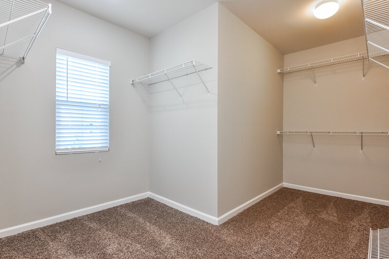 2,330/Mo, 3970 Massey Run Raleigh, NC 27616 Walk In Closet View