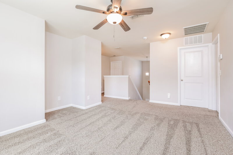 2,435/Mo, 3970 Massey Run Raleigh, NC 27616 Loft View