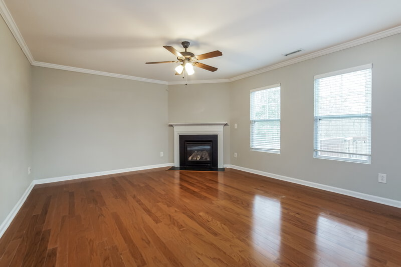 1,850/Mo, 167 Woodcreek Ln Clayton, NC 27520 Family Room View