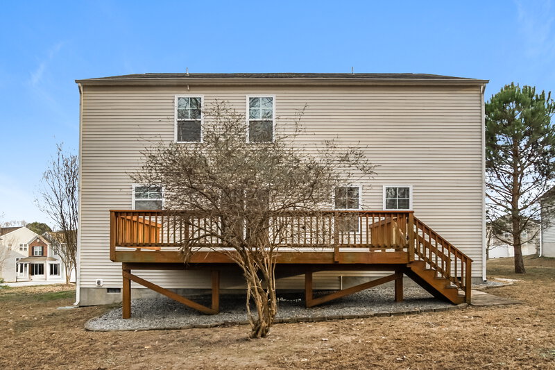 1,850/Mo, 167 Woodcreek Ln Clayton, NC 27520 Rear View 2