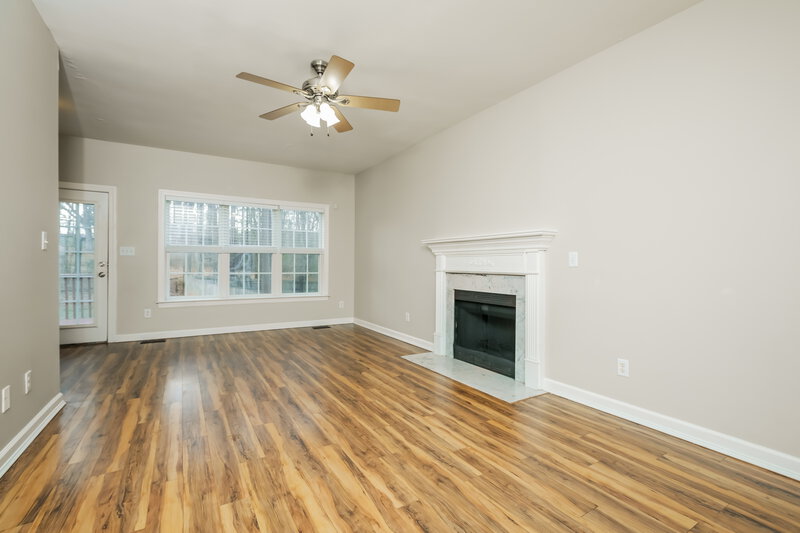 2,060/Mo, 909 Lotus Ln Wake Forest, NC 27587 Living Room View