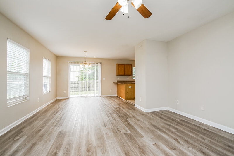 1,800/Mo, 3782 Marshlane Way Raleigh, NC 27610 Living Room View 3