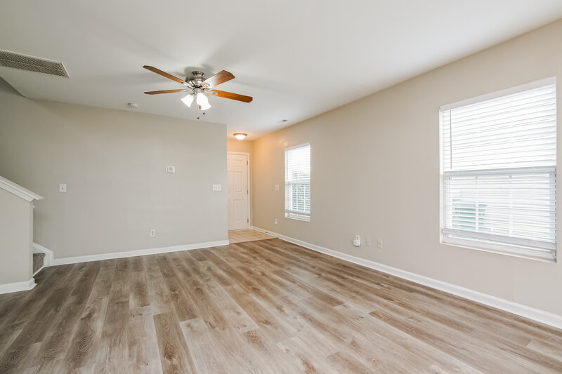 1,800/Mo, 3782 Marshlane Way Raleigh, NC 27610 Living Room View 4