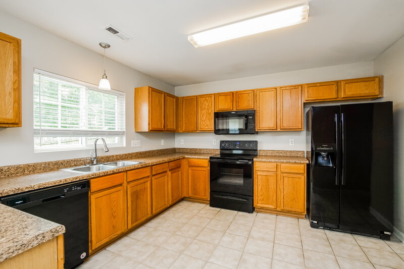 1,800/Mo, 3782 Marshlane Way Raleigh, NC 27610 Kitchen View