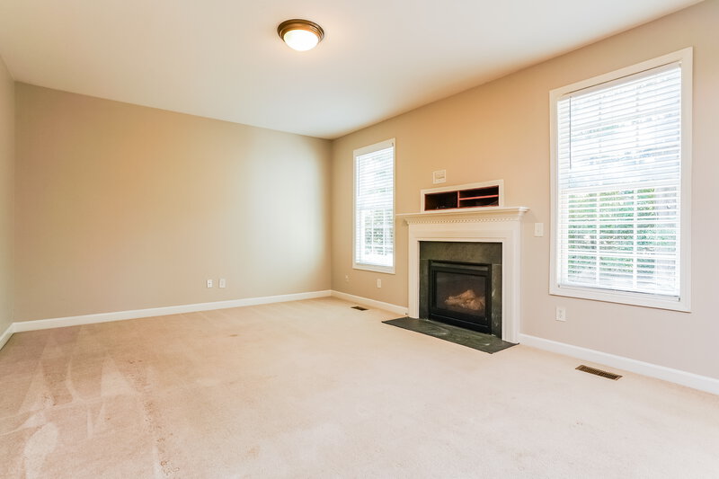 2,800/Mo, 1320 Trailing Rose Ct Wake Forest, NC 27587 Living Room View