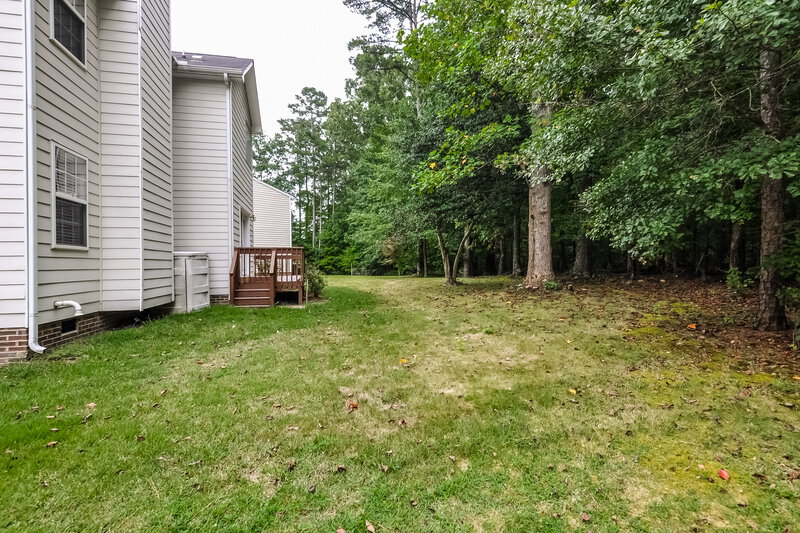 2,370/Mo, 5008 Cupine Ct Raleigh, NC 27604 Rear View 2