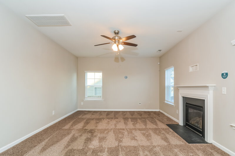 2,050/Mo, 468 Summerwind Plantation Dr Garner, NC 27529 Living Room View