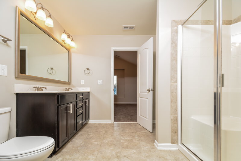 2,050/Mo, 468 Summerwind Plantation Dr Garner, NC 27529 Main Bathroom View 2