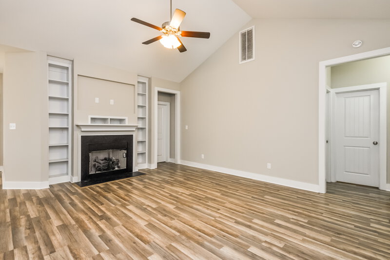 2,030/Mo, 75 Wood Green Dr Wendell, NC 27591 Living Room View 2