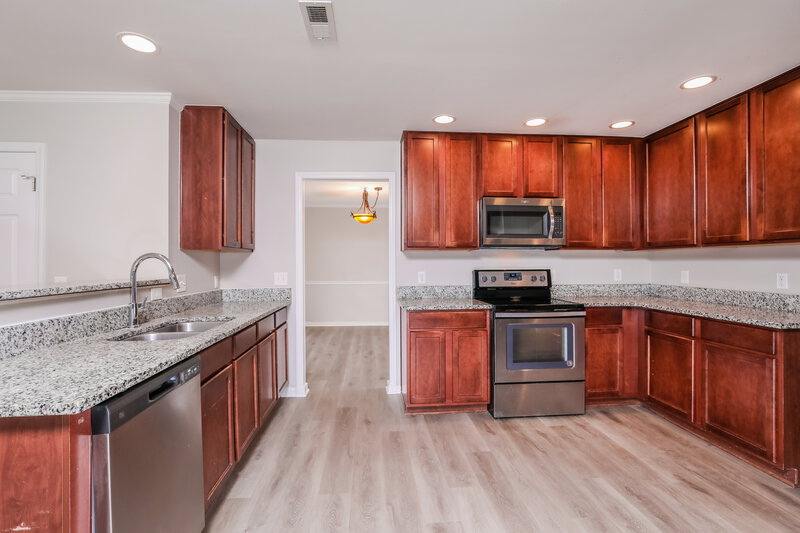 2,370/Mo, 409 Pyracantha Dr Holly Springs, NC 27540 Kitchen View