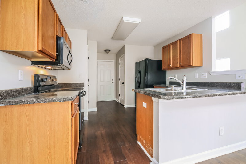 1,780/Mo, 5832 Ricker Rd Raleigh, NC 27610 Kitchen View