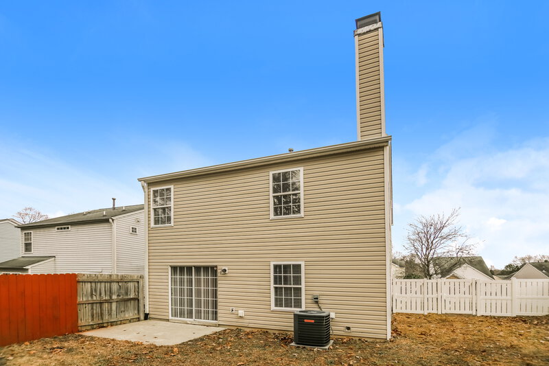 1,780/Mo, 5832 Ricker Rd Raleigh, NC 27610 Rear View