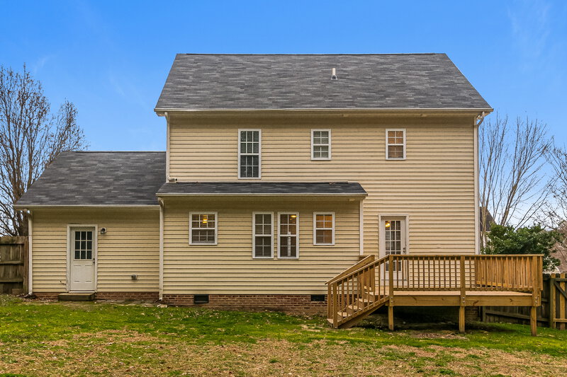 1,825/Mo, 1433 E Stone Arch Dr Fuquay Varina, NC 27526 Rear View