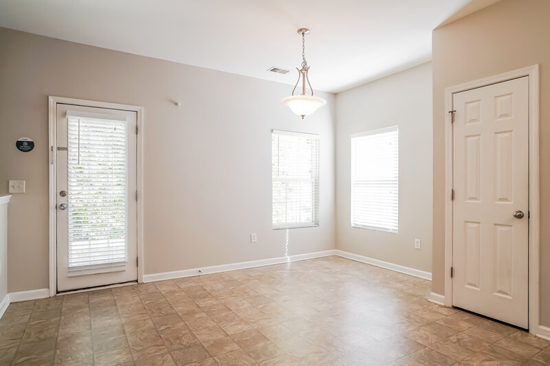 2,265/Mo, 706 Calavaras Ln Knightdale, NC 27545 Breakfast Nook View