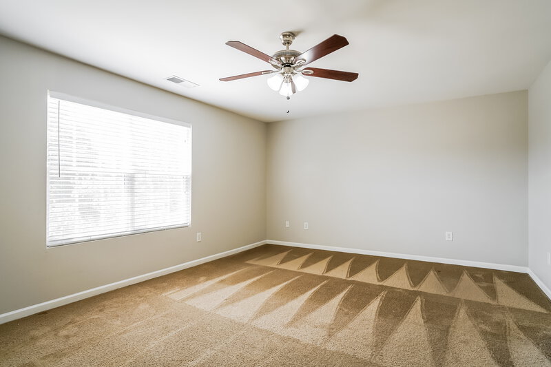 2,265/Mo, 706 Calavaras Ln Knightdale, NC 27545 Main Bedroom View