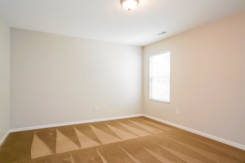 2,265/Mo, 706 Calavaras Ln Knightdale, NC 27545 Bedroom View 2