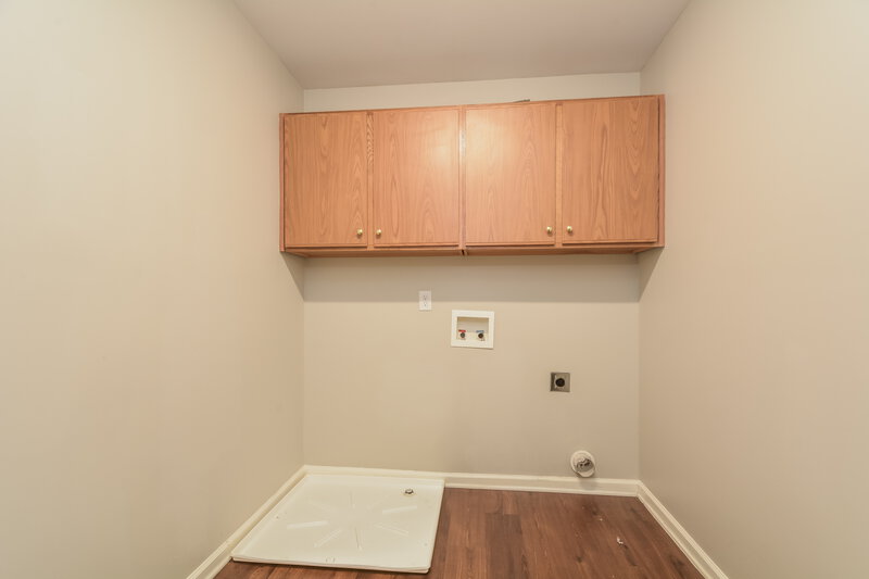 2,380/Mo, 408 Gooseberry Dr Holly Springs, NC 27540 Laundry Room View