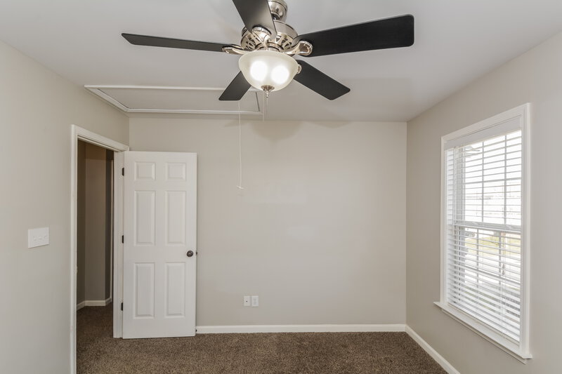 2,380/Mo, 408 Gooseberry Dr Holly Springs, NC 27540 Bedroom View 4