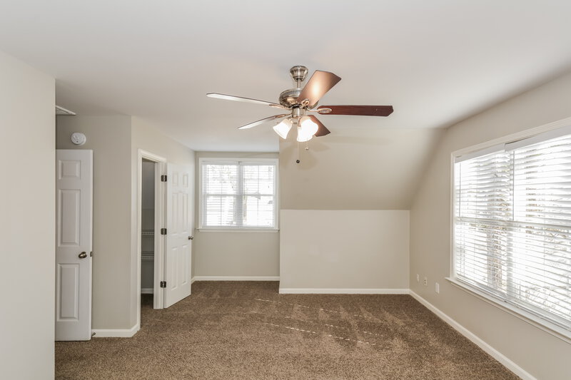 2,380/Mo, 408 Gooseberry Dr Holly Springs, NC 27540 Bedroom View 5