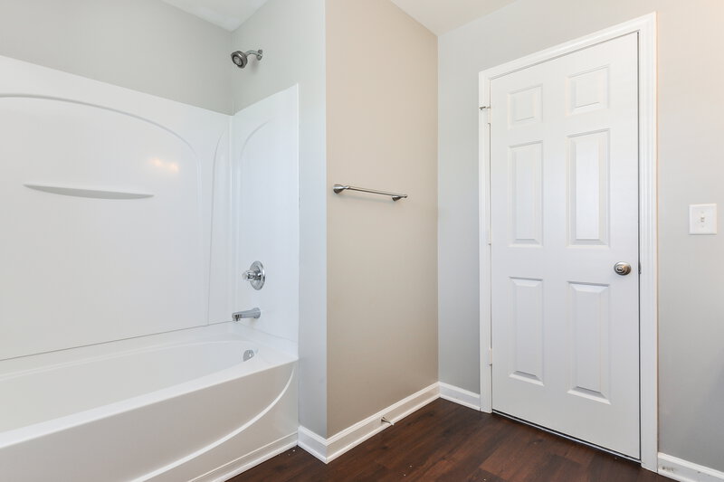 2,505/Mo, 148 Cinder Cross Way Garner, NC 27529 Bathroom View 3