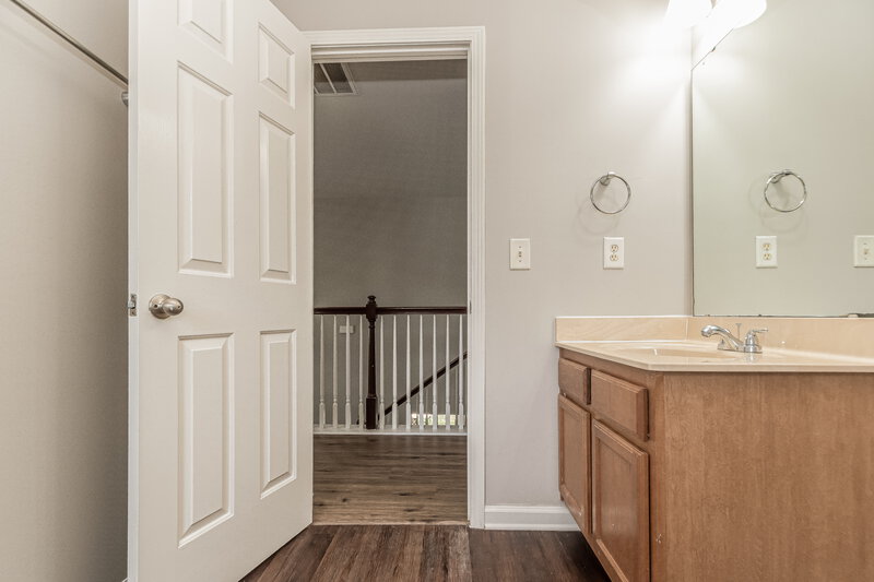 2,340/Mo, 148 Cinder Cross Way Garner, NC 27529 Bathroom View 3