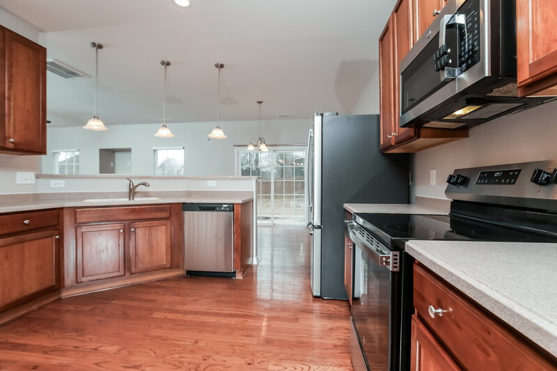 2,005/Mo, 1102 Braemar Highland Dr Zebulon, NC 27597 Kitchen View