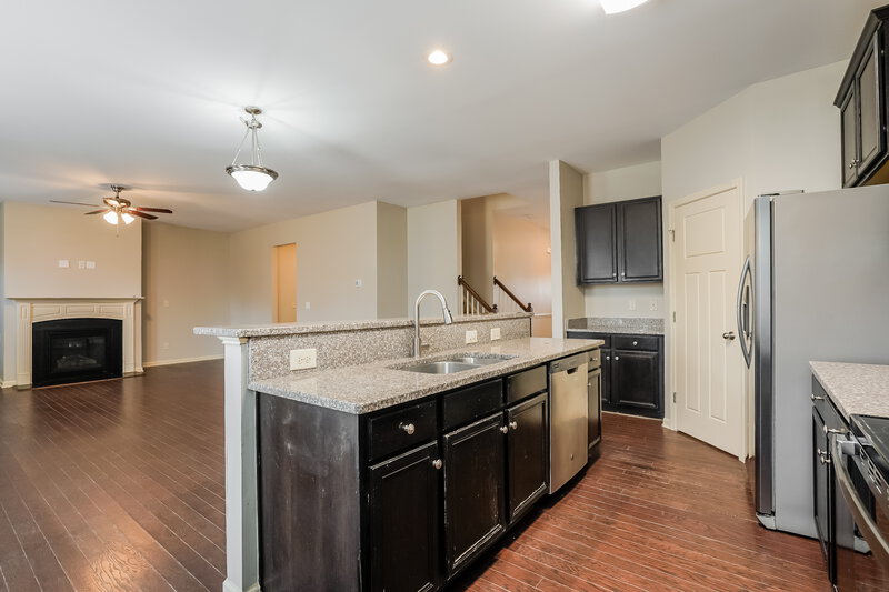 2,170/Mo, 117 Callahan Trl Garner, NC 27529 Kitchen View
