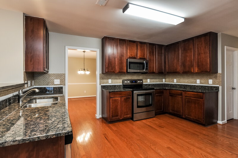 2,570/Mo, 504 Pyracantha Dr Holly Springs, NC 27540 Kitchenlarge View