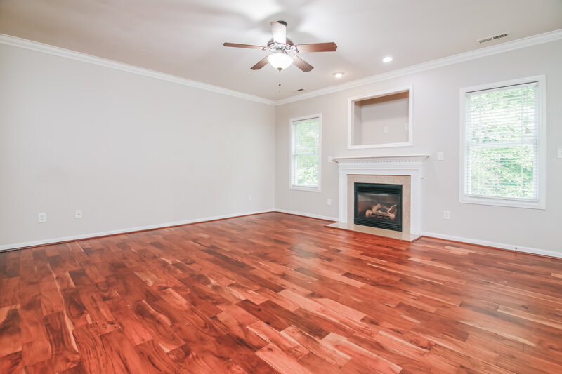 2,435/Mo, 3936 Cane Garden Dr Raleigh, NC 27610 Living Room View