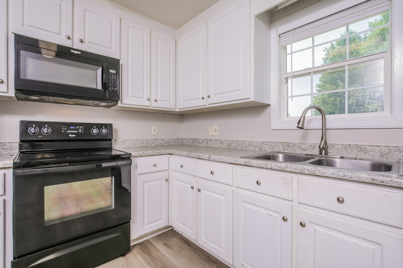 1,465/Mo, 101 Mayfair Ct Clayton, NC 27520 Kitchen View