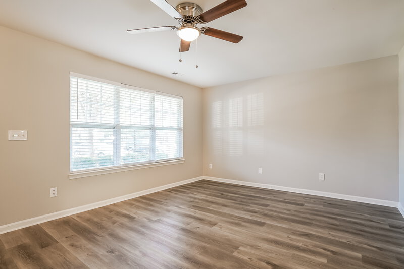 1,590/Mo, 3801 Bison Hill Ln Raleigh, NC 27604 Living Room View 2