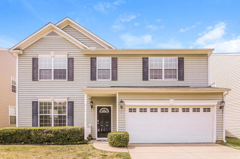 0/Mo, 112 Jasper Point Dr Holly Springs, NC 27540 External View