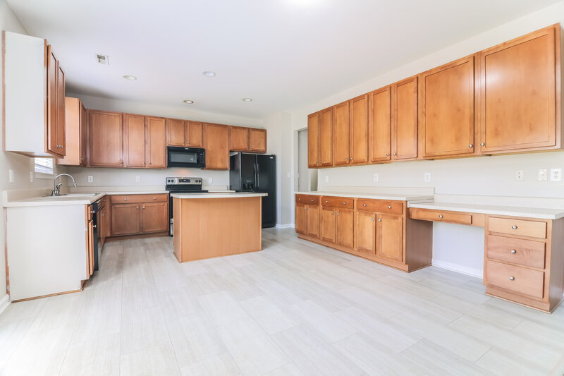0/Mo, 112 Jasper Point Dr Holly Springs, NC 27540 Kitchen View