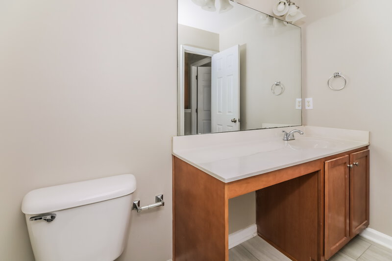 0/Mo, 112 Jasper Point Dr Holly Springs, NC 27540 Bathroom View