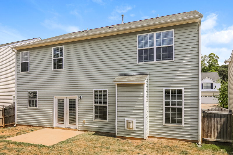 0/Mo, 112 Jasper Point Dr Holly Springs, NC 27540 Rear View