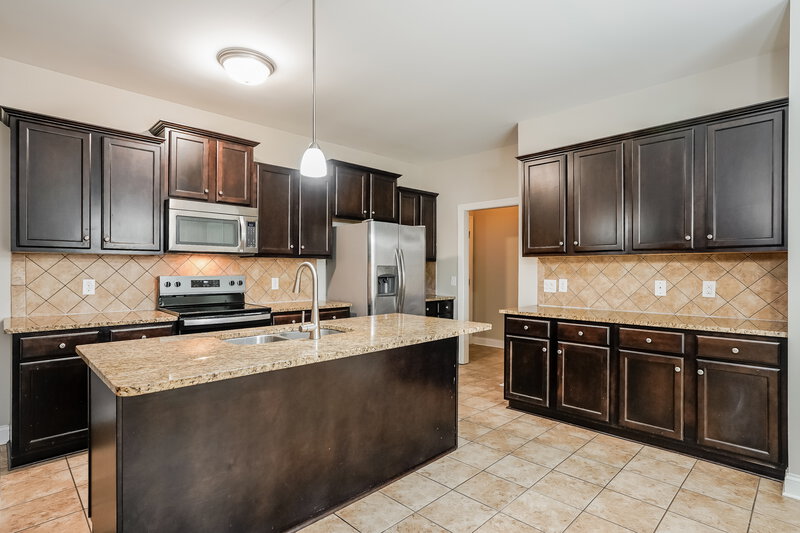 2,090/Mo, 20 Tia Pl Garner, NC 27529 Kitchen View