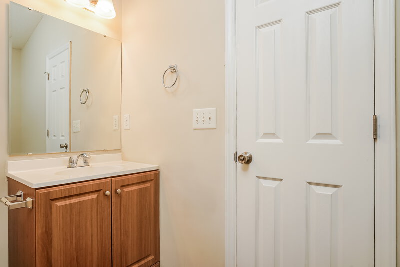 1,845/Mo, 3917 Apperson Dr Raleigh, NC 27610 Bathroom View