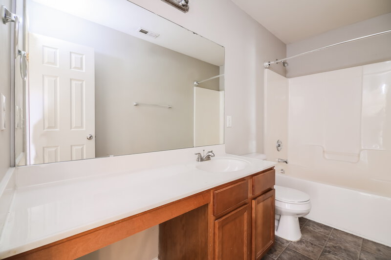 2,080/Mo, 5609 Quitman Trl Raleigh, NC 27610 Bathroom View