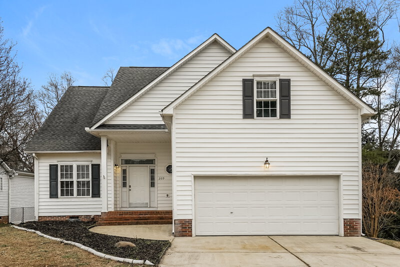 2,380/Mo, 209 Walnut Creek Dr Clayton, NC 27520 External View