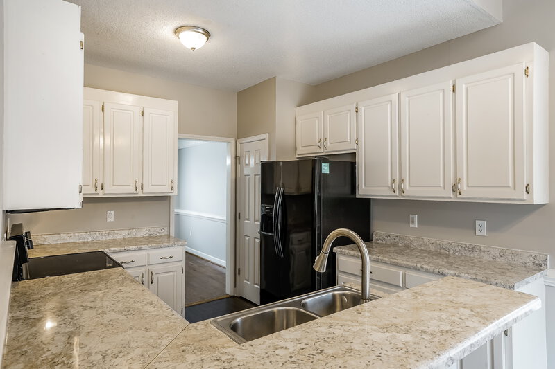 2,380/Mo, 209 Walnut Creek Dr Clayton, NC 27520 Kitchen View