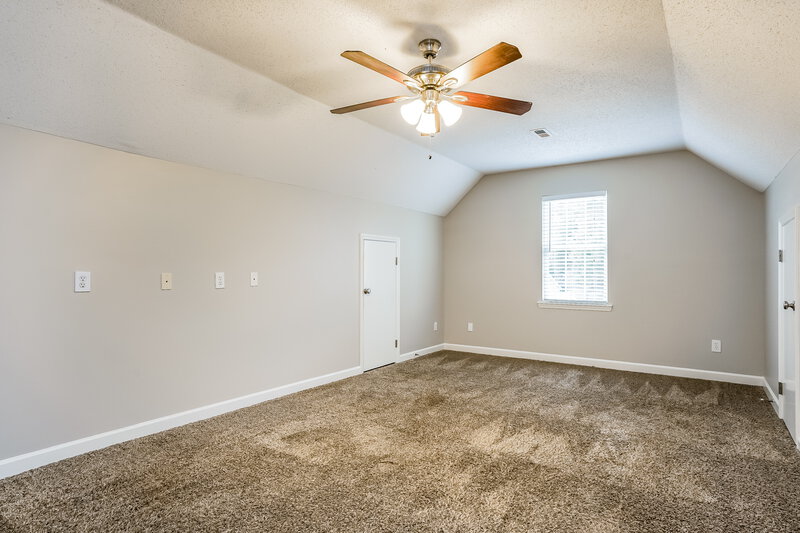 2,380/Mo, 209 Walnut Creek Dr Clayton, NC 27520 Bedroom View